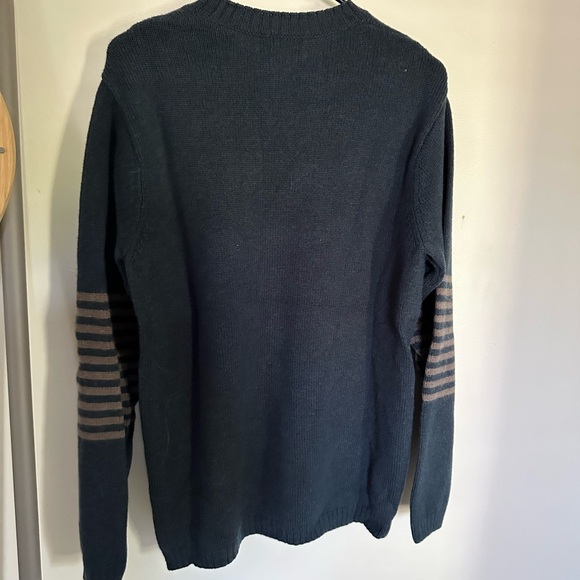 Patagonia Sweater - Picture 4 of 10